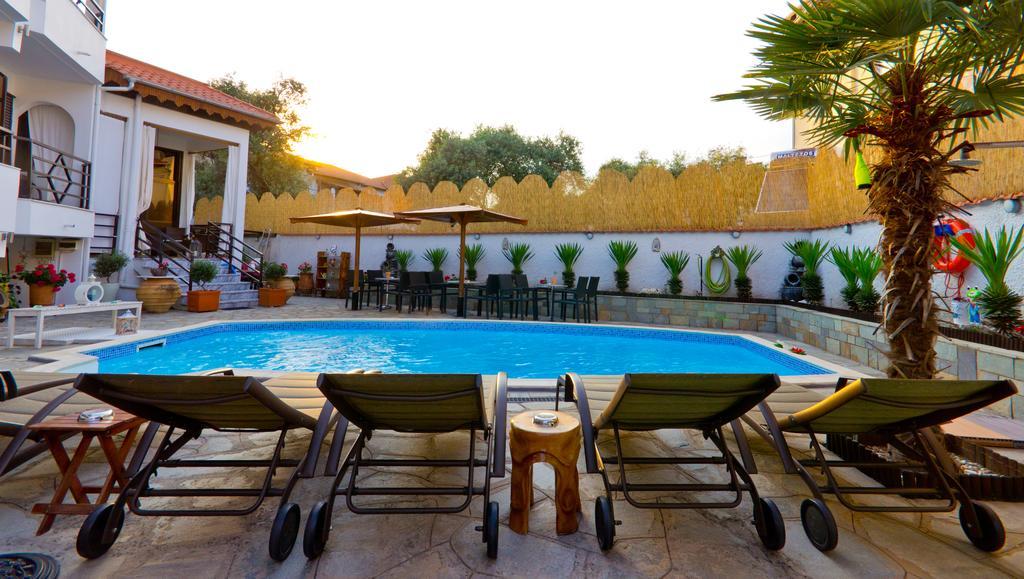 לימנאס Hotel Pavlidis מראה חיצוני תמונה